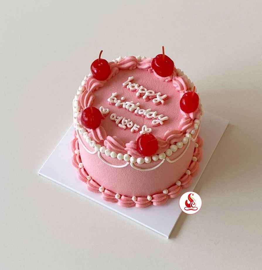 Bánh sinh nhật hồng nhỏ xinh