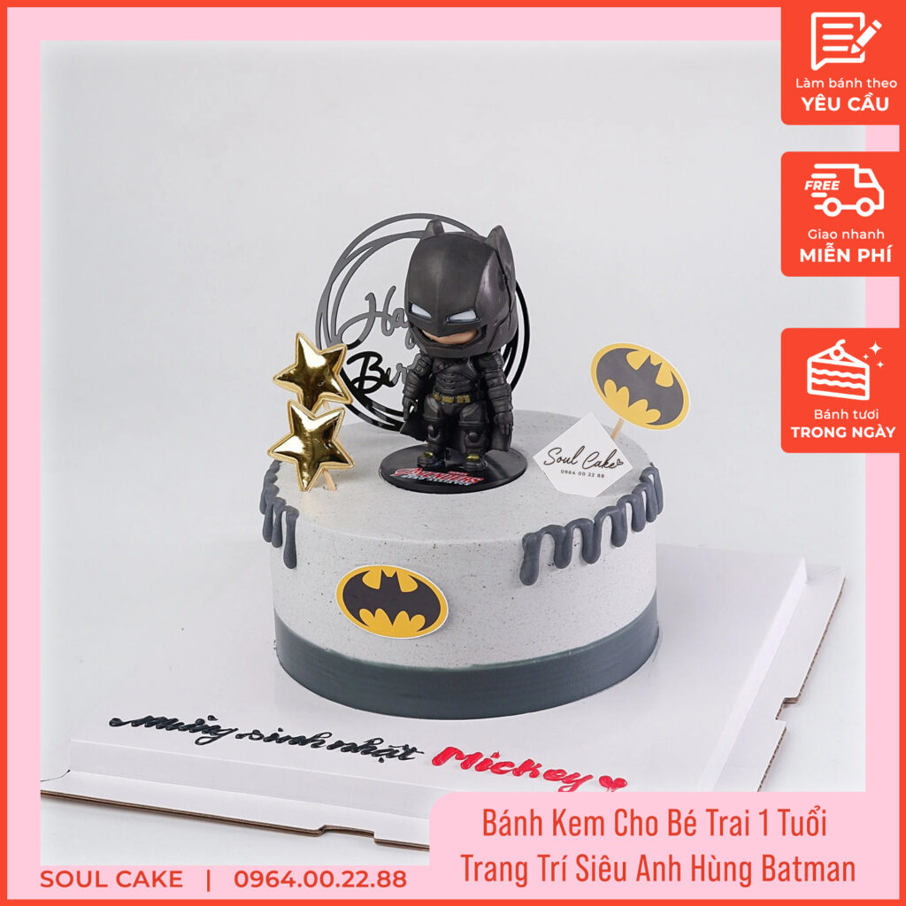 Bánh kem cho bé trai 1 tuổi trang trí siêu anh hùng Batman