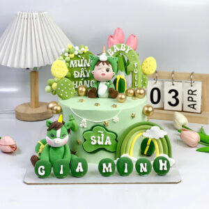Bánh kem bé tuổi ngựa