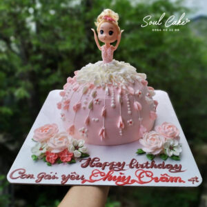 Mẫu bánh kem công chúa cho bé gái